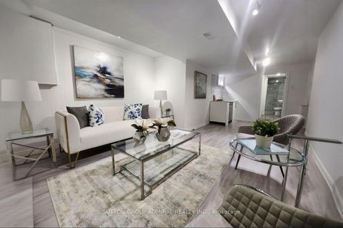 Photo 23 at 34 Kitsilano Crescent, North Richvale, Richmond Hill