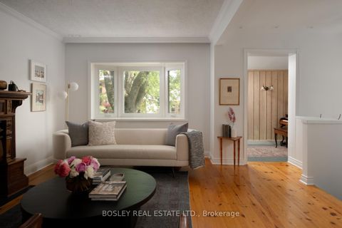 Photo 1 at 2 Roseneath Gardens, Oakwood Village, Toronto