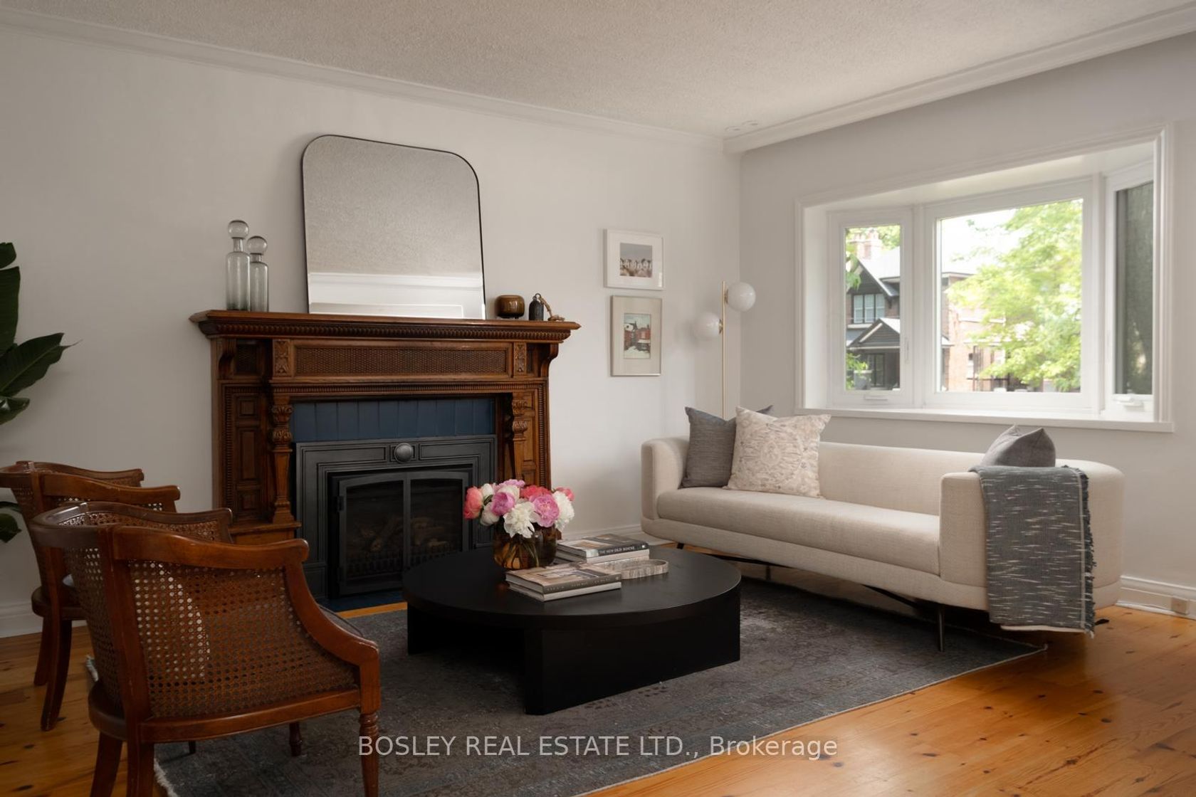 2 Roseneath Gardens, Oakwood Village, Toronto 