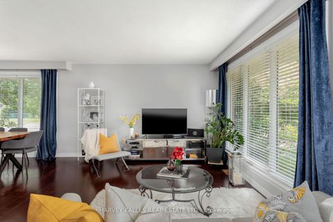 Photo 6 at 49 Learmont Drive, Richview, Toronto
