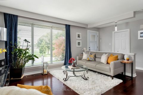 Photo 7 at 49 Learmont Drive, Richview, Toronto
