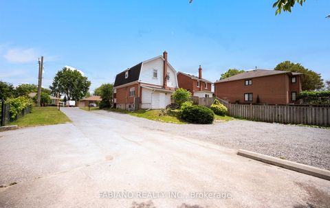 Photo 35 at 7872 - 7876 Kipling Avenue, West Woodbridge, Vaughan