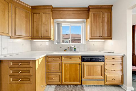 Photo 10 at 46 Melchior Drive, West Hill, Toronto