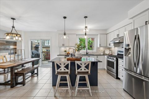 Photo 8 at 29 Jeremiah Lane, Scarborough Village, Toronto