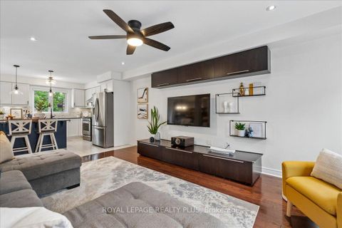 Photo 20 at 29 Jeremiah Lane, Scarborough Village, Toronto
