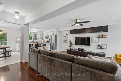 Photo 23 at 29 Jeremiah Lane, Scarborough Village, Toronto
