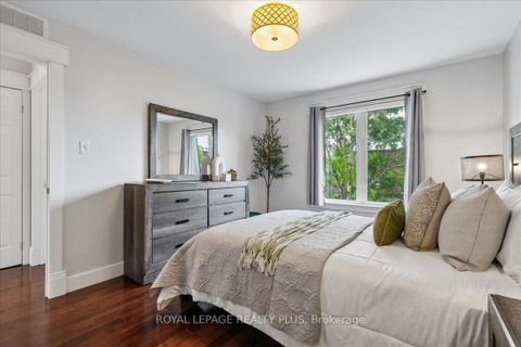 Photo 29 at 29 Jeremiah Lane, Scarborough Village, Toronto