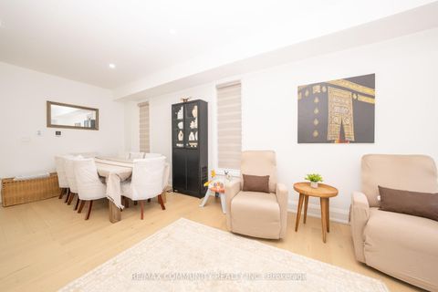 Photo 15 at 75B Kitchener Road, West Hill, Toronto