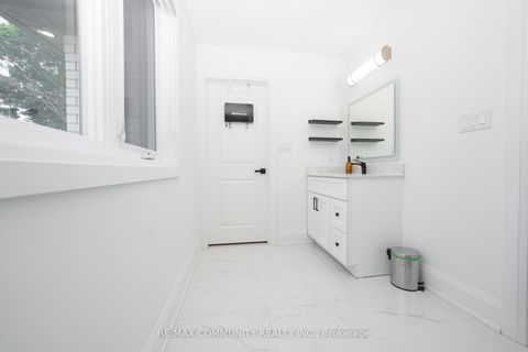 Photo 22 at 75B Kitchener Road, West Hill, Toronto