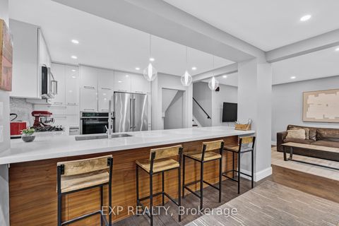 Photo 8 at 160 Cottonwood Drive, Don Mills, Toronto