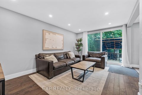 Photo 9 at 160 Cottonwood Drive, Don Mills, Toronto