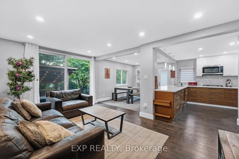 Photo 10 at 160 Cottonwood Drive, Don Mills, Toronto