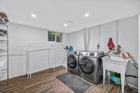 Photo 33 at 160 Cottonwood Drive, Don Mills, Toronto