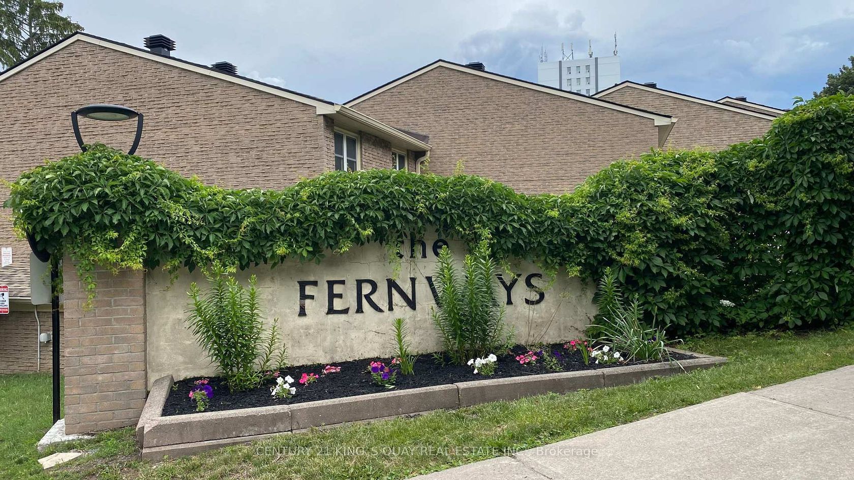 10 Sand Fern Way E, Don Valley Village, Toronto 