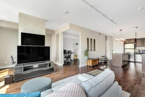 Photo 7 at 208 - 215 Fort York Boulevard, Niagara, Toronto