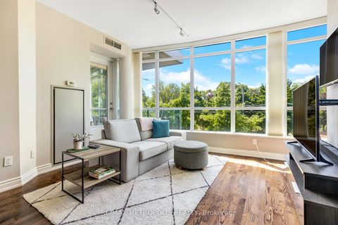 Photo 8 at 208 - 215 Fort York Boulevard, Niagara, Toronto