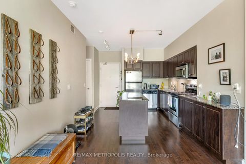 Photo 14 at 208 - 215 Fort York Boulevard, Niagara, Toronto
