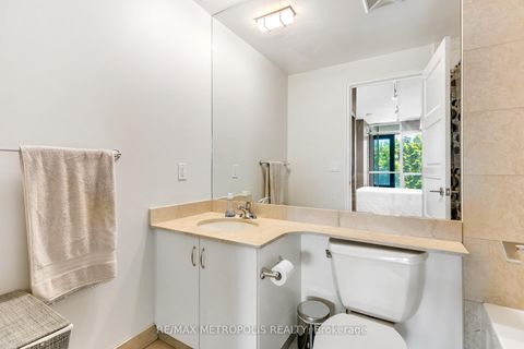 Photo 18 at 208 - 215 Fort York Boulevard, Niagara, Toronto