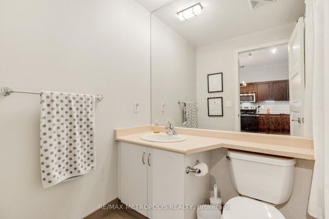 Photo 20 at 208 - 215 Fort York Boulevard, Niagara, Toronto