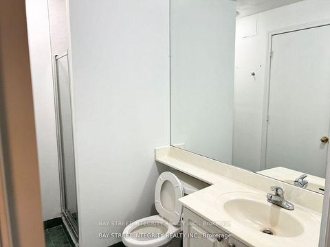 Photo 6 at 917 - 7 King Street E, Yonge Corridor, Toronto