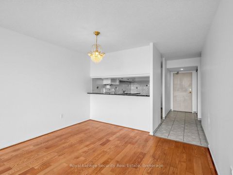 Photo 12 at 1702 - 10 Martha Eaton Way, Amesbury, Toronto