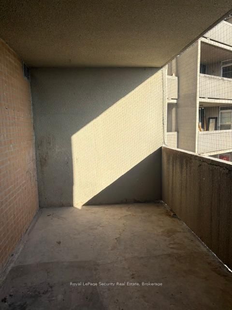 Photo 28 at 1702 - 10 Martha Eaton Way, Amesbury, Toronto