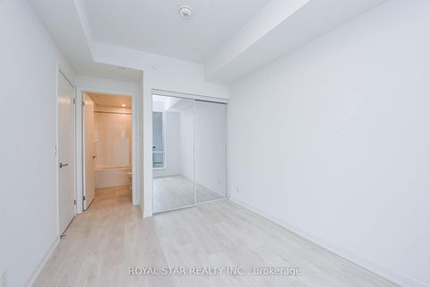 Photo 19 at 1502 - 7950 Bathurst Street, Beverley Glen, Vaughan
