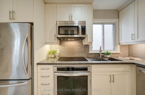 Photo 13 at 62 Roe Avenue, Lawrence Park North, Toronto