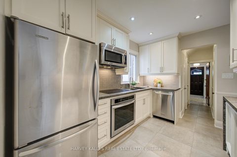 Photo 14 at 62 Roe Avenue, Lawrence Park North, Toronto