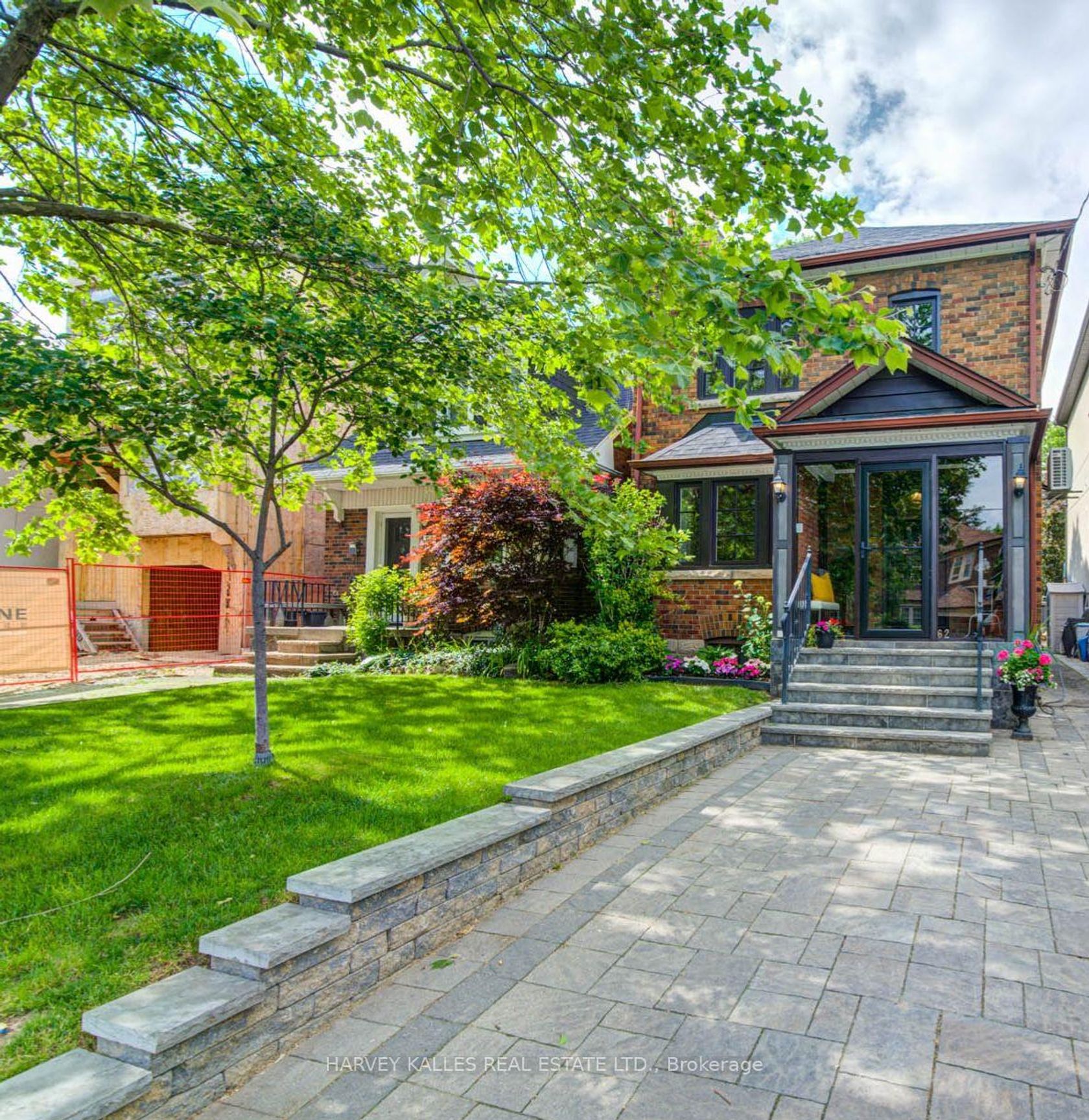 62 Roe Avenue, Lawrence Park North, Toronto 