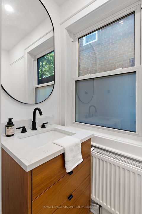 Photo 12 at 221 Bedford Park Avenue, Lawrence Park North, Toronto