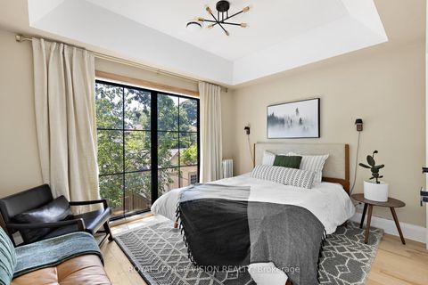 Photo 24 at 221 Bedford Park Avenue, Lawrence Park North, Toronto