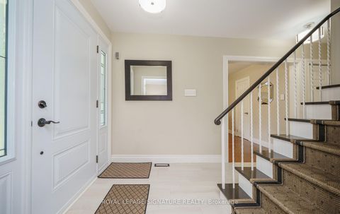 Photo 2 at 26 Kilkenny Drive, L'Amoreaux, Toronto