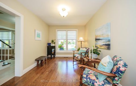Photo 4 at 26 Kilkenny Drive, L'Amoreaux, Toronto