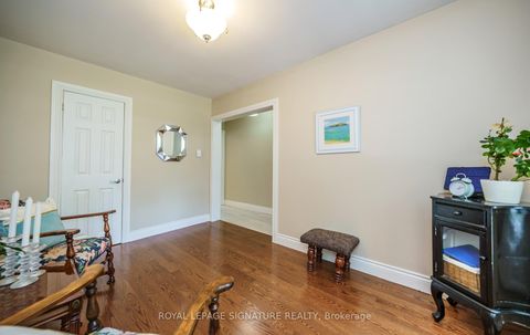 Photo 5 at 26 Kilkenny Drive, L'Amoreaux, Toronto