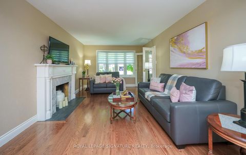 Photo 7 at 26 Kilkenny Drive, L'Amoreaux, Toronto