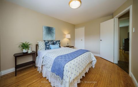 Photo 21 at 26 Kilkenny Drive, L'Amoreaux, Toronto