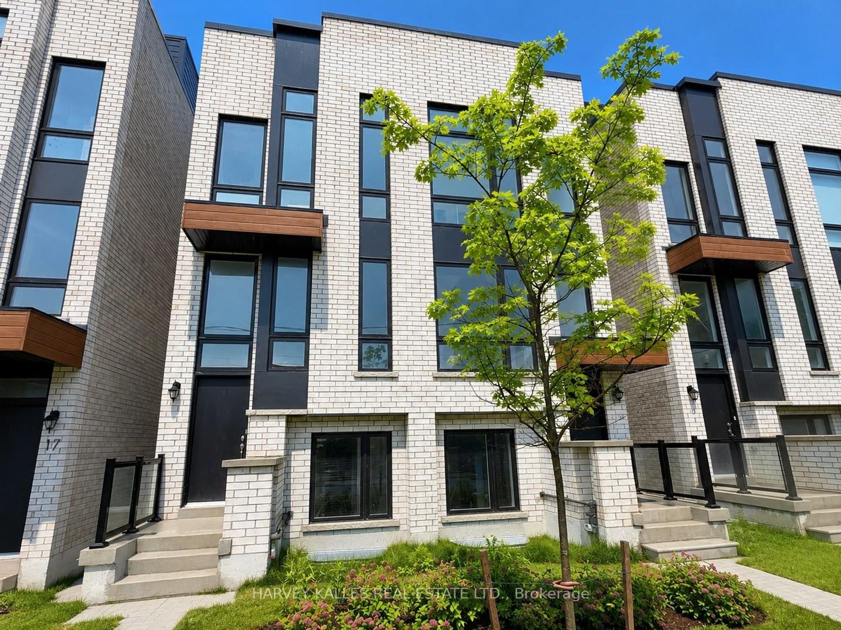 19 Innes Avenue, Davenport, Toronto photo 1