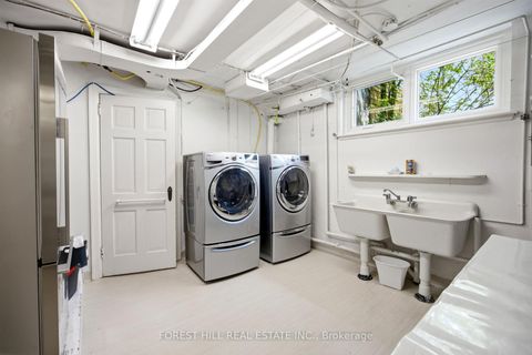 Photo 29 at 4 Ridgewood Road, Forest Hill South, Toronto