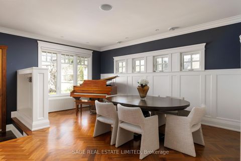 Photo 1 at 39 Loyalist Road, Kingsway South, Toronto