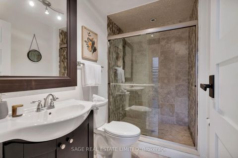 Photo 42 at 39 Loyalist Road, Kingsway South, Toronto