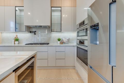 Photo 17 at 121 Durant Avenue, East York, Toronto