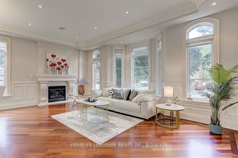 Photo 3 at 34 Moccasin Trail, Don Mills, Toronto