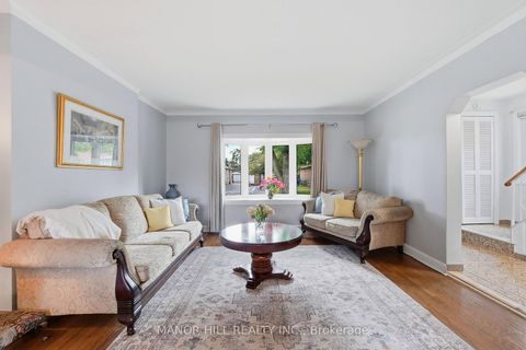 Photo 6 at 33 Robindale Avenue, Alderwood, Toronto