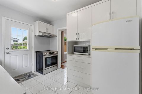 Photo 16 at 33 Robindale Avenue, Alderwood, Toronto