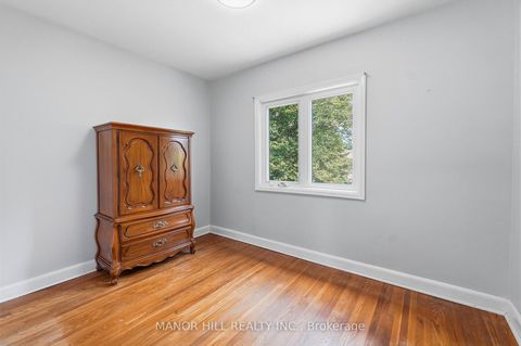 Photo 23 at 33 Robindale Avenue, Alderwood, Toronto