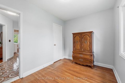 Photo 24 at 33 Robindale Avenue, Alderwood, Toronto