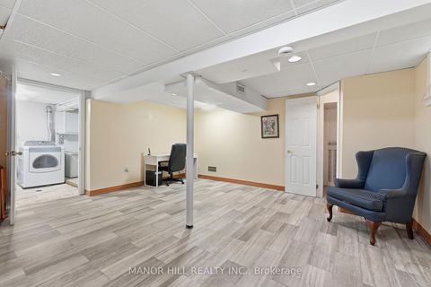 Photo 34 at 33 Robindale Avenue, Alderwood, Toronto