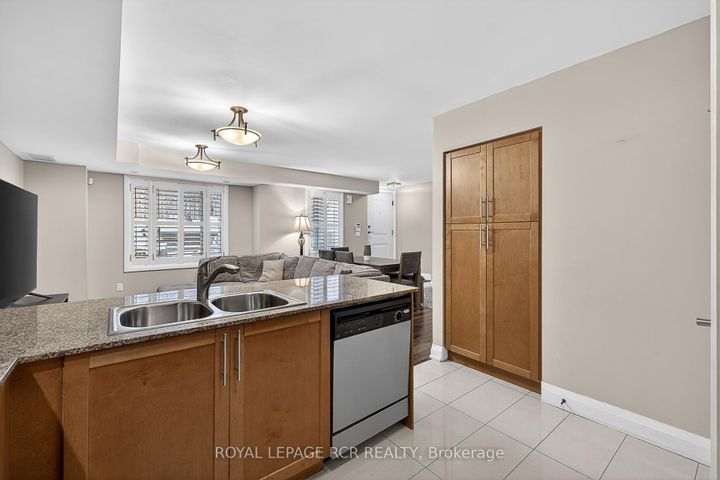 Photo 19 at 138 - 326 John Street, Willowbrook, Markham