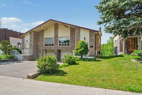 Photo 3 at 71 Yatesbury Road, Steeles, Toronto